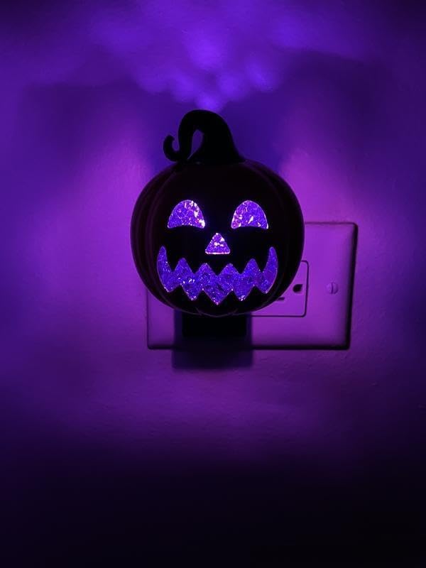 White Barn JACK O' LANTERN PUMPKIN NIGHTLIGHT Wallflowers Fragrance Plug