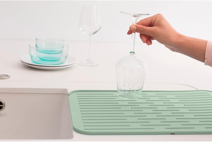 Brabantia Sinkside Silicone Dish Pot Drying Mat (Jade Green) Soft Non-Slip Kitchen Counter Sink Top Drainer for Dishwashing