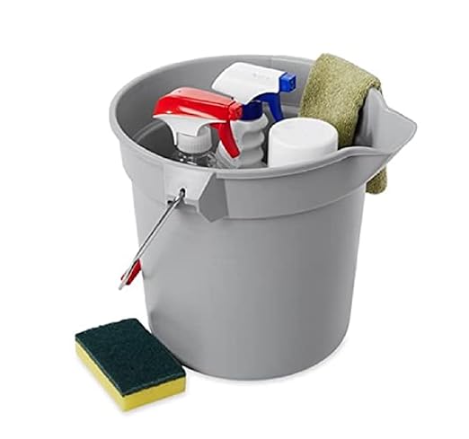 Rubbermaid Commercial Products Brute Heavy-Duty Round Bucket 10-Quart/2.5 Gallon Gray Corrosive-Resistant Pail with Handle for Professional/Janitorial Cleaning and Material Transport Pack of 12