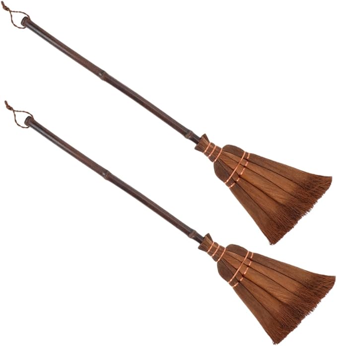 Kisangel 2pcs Boys and Girls Natural Straw Broom Set Indoor Outdoor Small Dustpan Mini Hand Broom for Toddlers Cleaning Kit