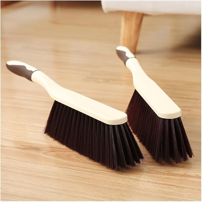 Whisk Broom Hand HeldHand BrushSoft Cleaning Brush Cleaning Tools Bed Brush Suitable for Cleaning Bead Sheet Clothes Sofa Blanket Cabinet Bedspread Car and So On dust Catcher