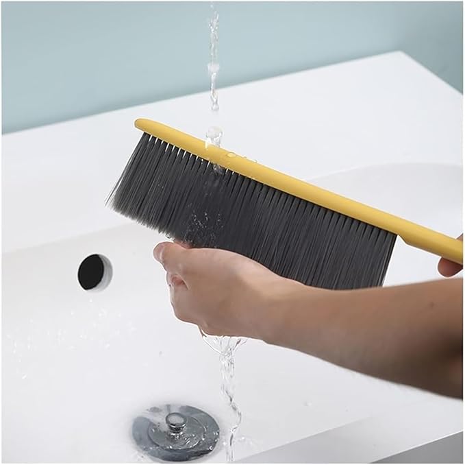 Whisk Broom Hand HeldHand BrushSoft Cleaning Brush Hotel Family Clothes Dust Hair Sofa Bed Sheets Bedspread Carpet Cleaning Can be Washed Repeatedly(Yellow)