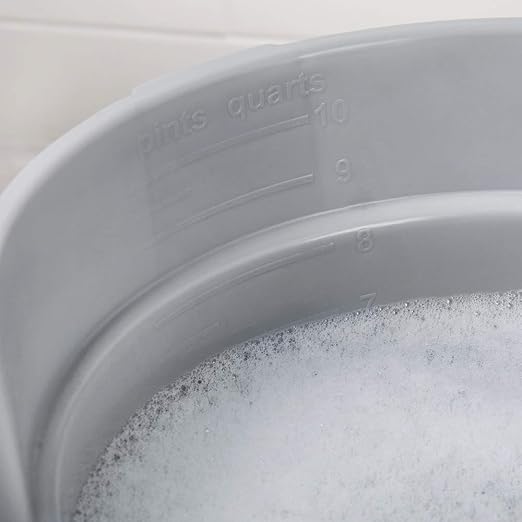 Rubbermaid Commercial Products Brute Heavy-Duty Round Bucket 10-Quart/2.5 Gallon Gray Corrosive-Resistant Pail with Handle for Professional/Janitorial Cleaning and Material Transport Pack of 12