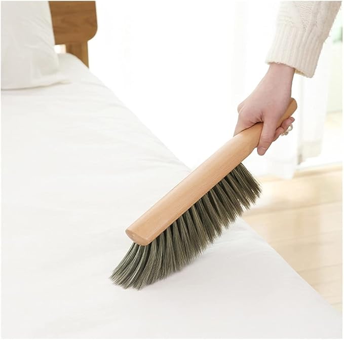 Multifunctional Cleaning Brush Long Wood Handle Handheld Comfort Grip Dust Brush Bed Brush Hanging Storage Suitable for Home Use