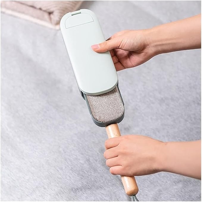 Whisk Broom Hand HeldHand BrushAnti-Static Dust Brush Multifunctional Cleaning Brush Non-Slip Handle Suitable for Home Hotel Bed Car Soft Clothes Hanging Storage dust Catcher(Green)