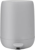 Blomus -Sono Pedal Bin with Soft Close Waste Bin Cosmetic Bin Rubbish Bin with Pedal Soft Close Colour Micro Chip Material Plastic Silicone (H 25.5 cm/D 24 cm/V 3 L I 66325)