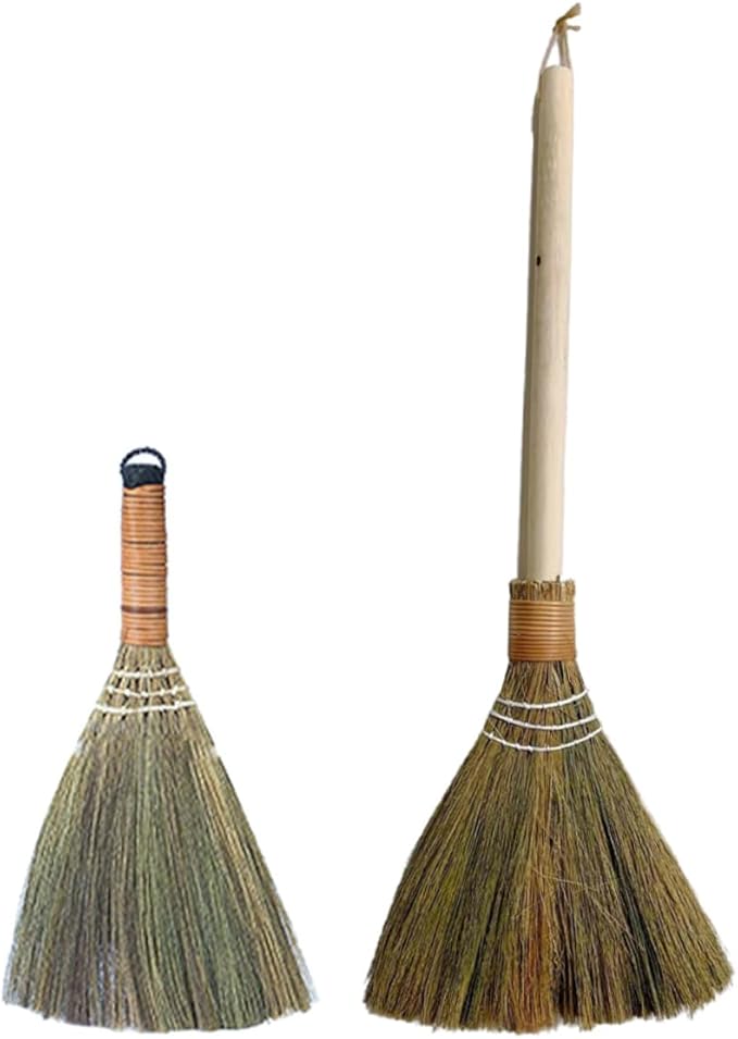Cabilock 2pcs Natural Straw Cleaner Brush Handwoven Broom for Desk Dusting and Kitchen Cleaning