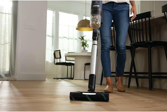 Electrolux Ultimate800 EHVS85H3AD Multi-Surface Lightweight Cordless Stick Vacuum with PowerPro Hard Floor and PowerPro Bristle Nozzle 5-step Filtration LED Smart Display in Denim Blue