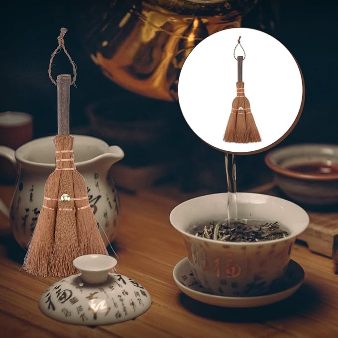 Mini Palm Broom Natural Bristle Small Household Cleaning Tool Lightweight with Hanging Rope for Desk Car Porch Dust Dirt
