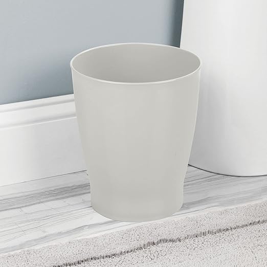 mDesign Round Plastic Bathroom Garbage Can 1.25 Gallon Wastebasket Garbage Bin Trash Can for Bathroom Bedroom and Kids Room - Small Trash Can - Fyfe Collection - Light Gray