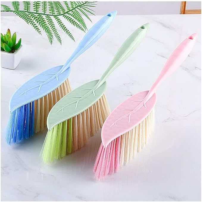 Dust Brushes Multifunctional Cleaning Brush Suitable for Hotel Family Clothes Dust Hair Sofa Bed Sheets Bedspread Carpet Cleaning Hand Broom Cleaning Brush(Blue)
