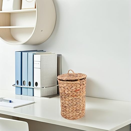 ABOOFAN Rustic Woven Wastebasket with Lid Seagrass Trash Can for Kitchen Bathroom and Bedroom Breathable Design for Easy Maintenance and Stylish Functionality