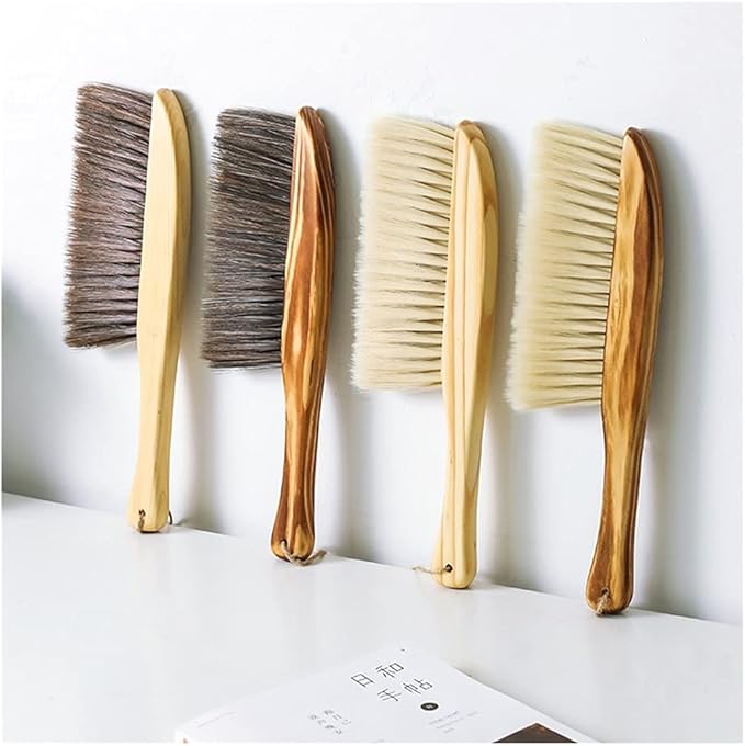 Multifunctional Cleaning Brush Anti-Static Dust Brush Hand Broom Hotel Family Clothes Dust Hair Sofa Bed Sheets Bedspread Carpet Cleaning(A)