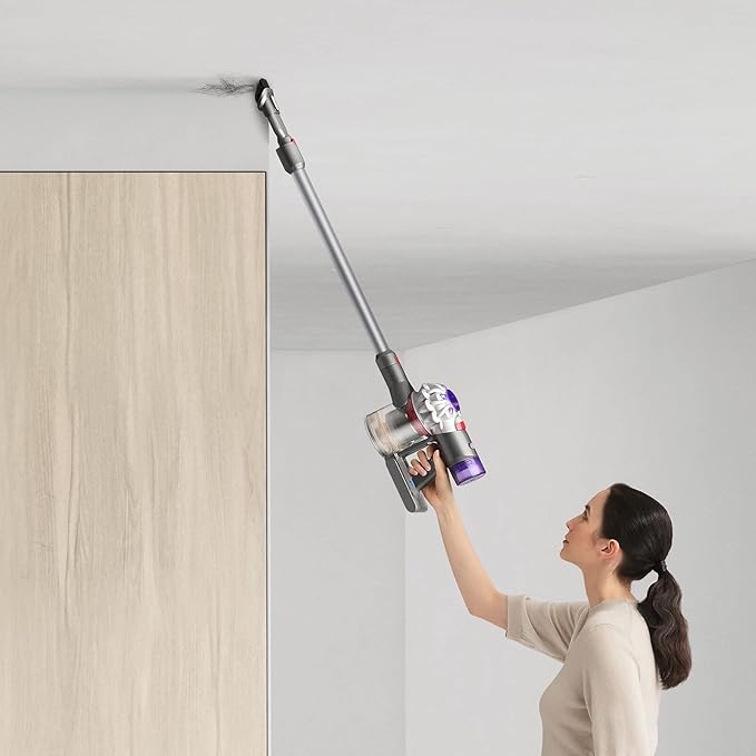 Dyson V7 Advanced Cordless Stick Vacuum Cleaner - Silver - Light Weight and to Clean up high Battery Operated Portable Carpet and Hard Floor Cleaning + USB A to C Cable