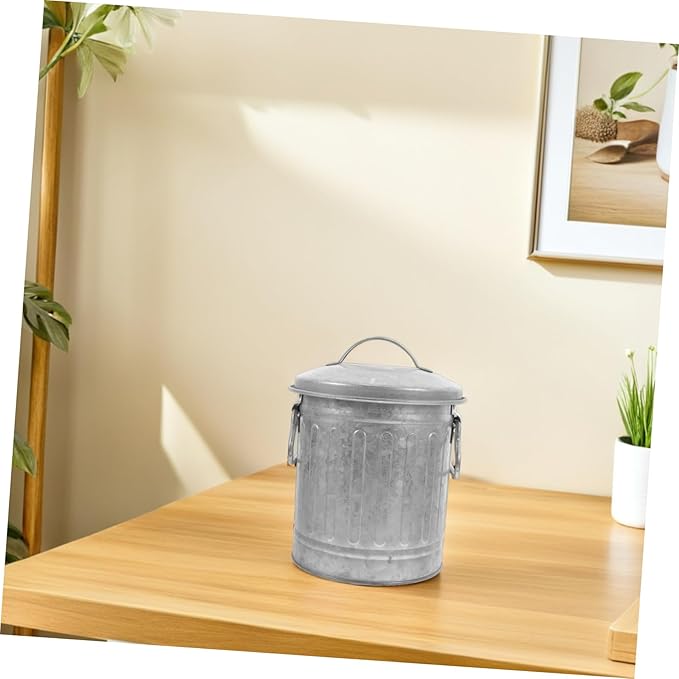 Small Bucket Shaped Trash Can with Lid Office Rubbish Bin for Home Desk Compact Wastebasket for Desktop Storage and Convenient Garbage Disposal