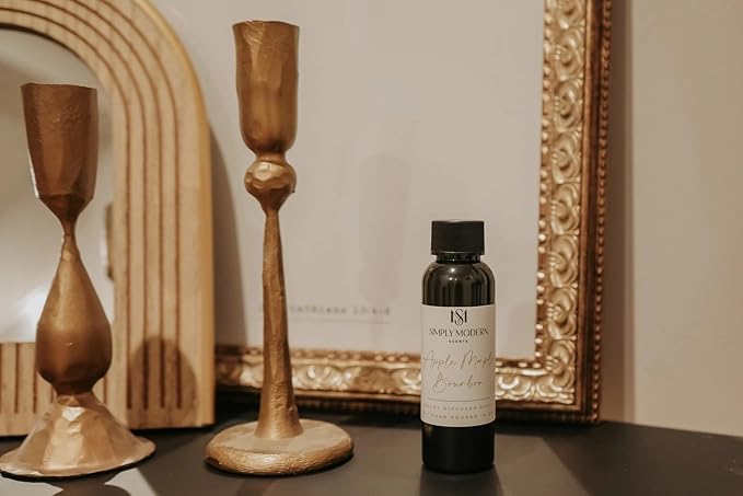 Luxury Diffuser 2 oz Refill (Apple Maple Bourbon)
