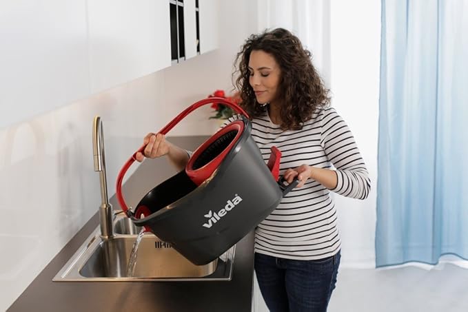Vileda Easy Wring/Clean Turbo Mop and Bucket Set