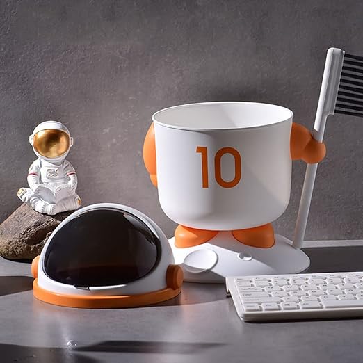 GERRIT Simple Creative Trash can Desktop Plastic Wastebasket Mini Slip lid Garbage bin Cute Small Waste Recycling bin Practical