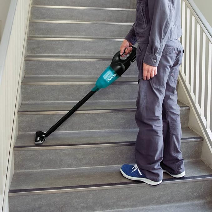 Makita XLC02R1B 18V LXT Lithium-Ion Compact Cordless Vacuum Kit (2.0Ah) Black/Greenish Blue