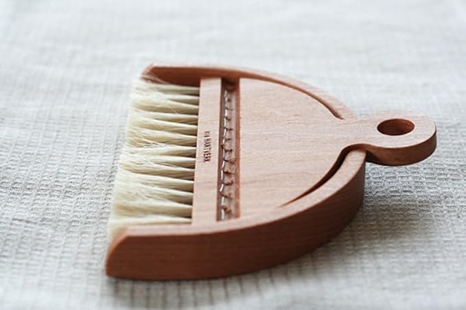 handcrafted table dustpan and brush by Iris Hantverk