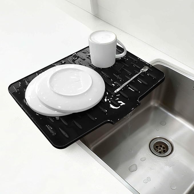 Dish Drainer Mat Silicone Drying Mat for Kitchen Counter Fast Drying Matt for Dishes Heat Resistant Non-Slip 15.75x12.6 Inch Black