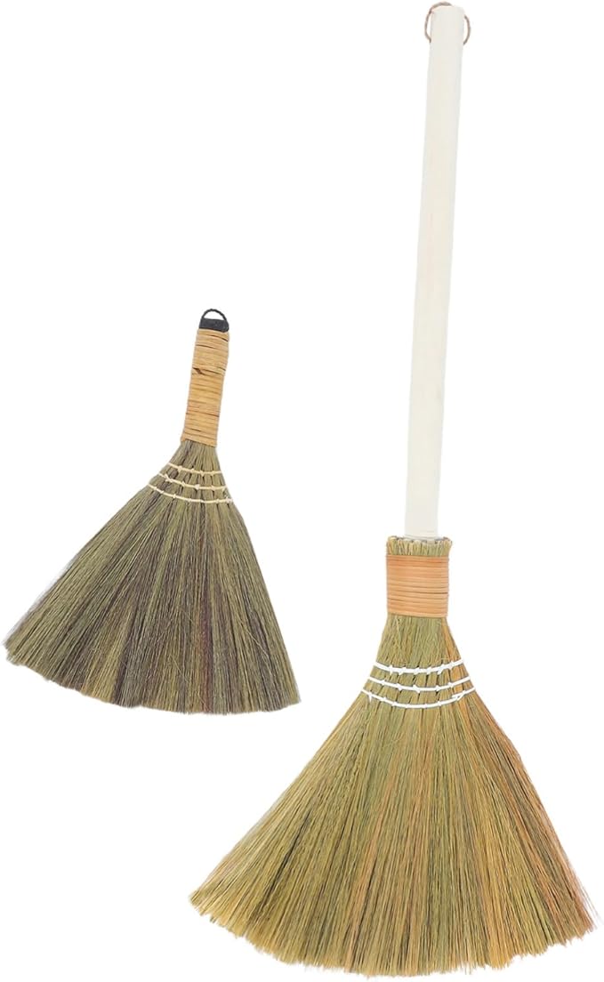 Zerodeko 2pcs Handmade Miscanthus Woven Broom Dustpan Asian Broom for Indoor Sweeping Soft Bristle Straw for Home Cleaning