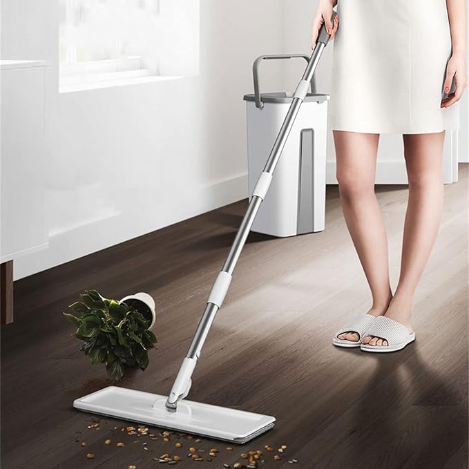 Squeeze Mop with Bucket Washable Microfiber Pad Household Floor Cleaner Mop Squeeze Cleaning Mop Set for Wet and Dry Use