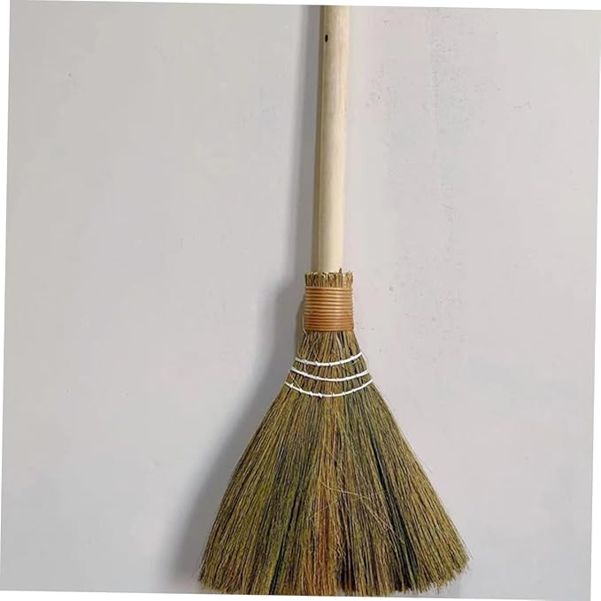 Cabilock 2pcs Natural Straw Cleaner Brush Handwoven Broom for Desk Dusting and Kitchen Cleaning