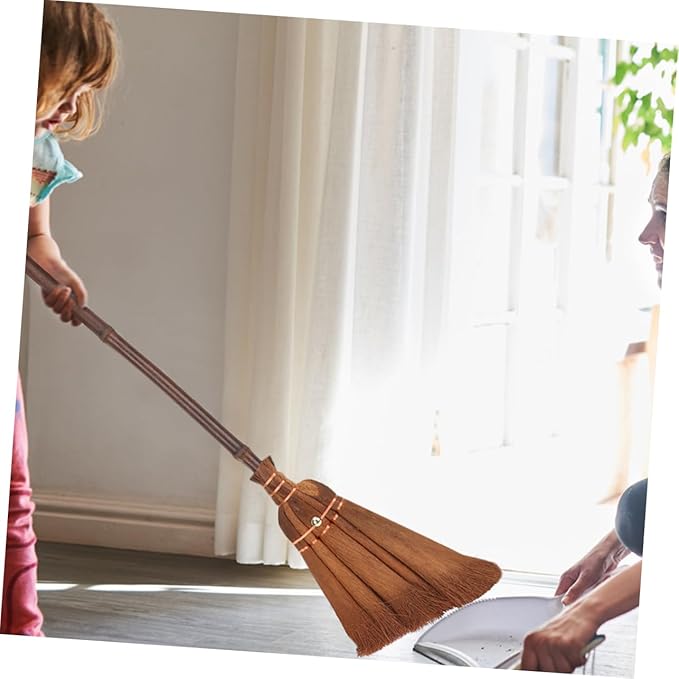 Kisangel 2pcs Boys and Girls Natural Straw Broom Set Indoor Outdoor Small Dustpan Mini Hand Broom for Toddlers Cleaning Kit