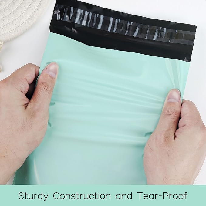 Disposable Sanitary Bags for Feminine Products Pack of 400 Self-Adhesive Sealing Odor Reducing Discreet Disposal of Pads Tampons Liners (Light Green)