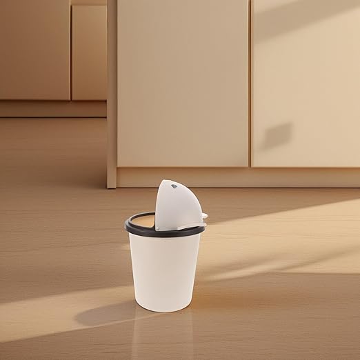 SECFOU Large Capacity Cute Bear Shaped Trash Can with Flip Lid for Rv Bathroom Kitchen Bedroom Living Home Office Odor-Sealing Wastebasket Multipurpose Garbage Bin