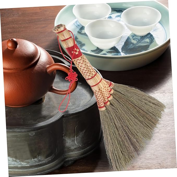 Happyyami Mini Grass Broom Dusting Brush Soft Bristle Desk Brush for Desktop Cleaning Natural Broom for Office