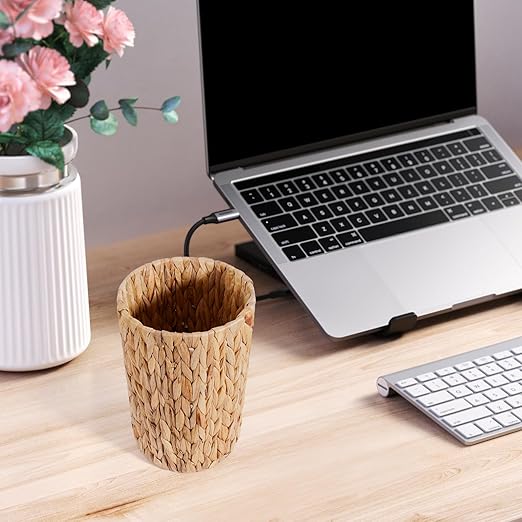 Fantasyon Wicker Trash Can Wicker Waste Basket Small Bathroom Trash Can Handwoven Boho Trash Basket Water Hyacinth Garbage Can for Bathroom Bedroom Office Living Room Kitchen 2 Gallon
