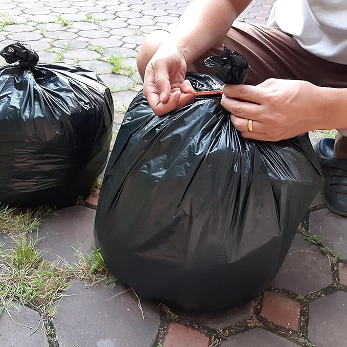 VILLCASE 200pcs Thick Black Disposable Garbage Bags Pe Strong Trash Bags for Portable Toilets and Kitchen Use Heavy Duty Waste Liners for Camping Bathroom and Outdoor Cleanup