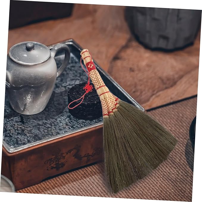Happyyami Mini Grass Broom Dusting Brush Soft Bristle Desk Brush for Desktop Cleaning Natural Broom for Office