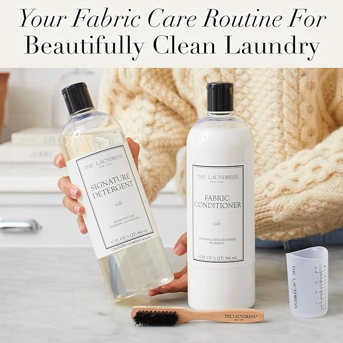 The Laundress Signature Isle Detergent Coastal Inspired Scent Concentrated Laundry Detergent Liquid Tough on Stains Isle Scent 32 oz.