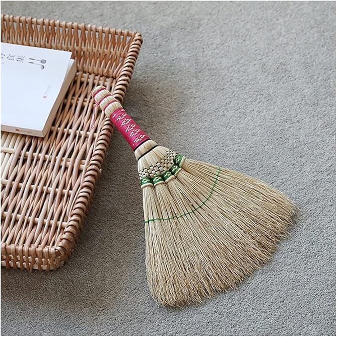 Dust Brushes Anti-Static Dust Brush Multifunctional Cleaning Brush Hand Broom Made of Natural Sorghum Straw Bed Brush Suitable for Home Use Cleaning Brush