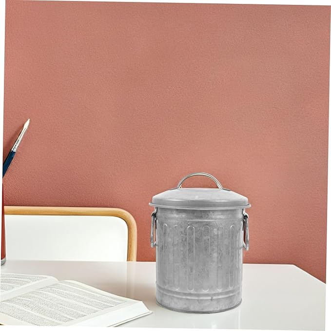 Small Bucket Shaped Trash Can with Lid Office Rubbish Bin for Home Desk Compact Wastebasket for Desktop Storage and Convenient Garbage Disposal