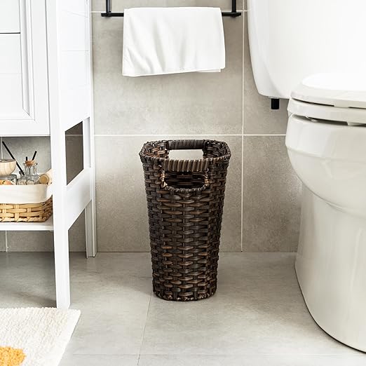 GRANNY SAYS Wicker Trash Can Bathroom Trash Can with Handles Wicker Waste Basket for Bathroom Waste Basket for Bedroom Decorative Wicker Wastebasket 19 Liters/5 Gallons 1-Pack Dark Brown