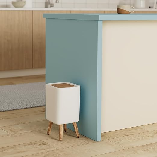 WanWanKa Mini White Plastic Trash Can 2.6 Gallon Capacity Slim Design Anti-Odor Easy to Clean Suitable for Any Place