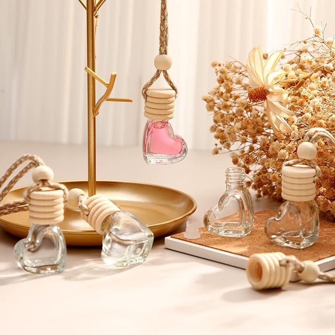 50 Pcs 6ml Hanging Car Air Diffuser Bottle Empty Glass Perfume Air Freshener Heart Love Bottle Diffuser Pendant Valentine's Day Essential Oil Fragrance Aromatherapy Ornament (Clear)