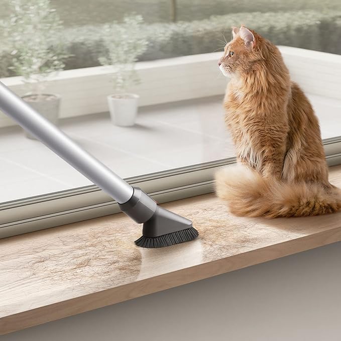 Dyson V7 Advanced Cordless Stick Vacuum Cleaner - Silver - Light Weight and to Clean up high Battery Operated Portable Carpet and Hard Floor Cleaning + USB A to C Cable