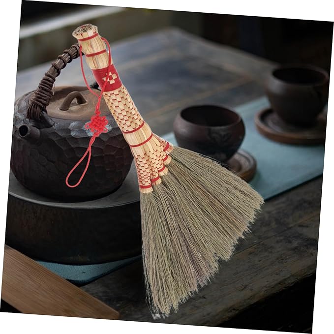 Happyyami Mini Grass Broom Dusting Brush Soft Bristle Desk Brush for Desktop Cleaning Natural Broom for Office