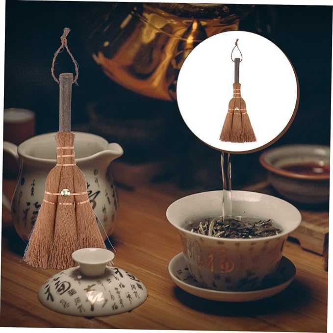 3pcs Mini Palm Broom Compact Natural Household Sweeping Tool for and Cleaning Desktops Small Broom Soft Bristles for Tea Accessories