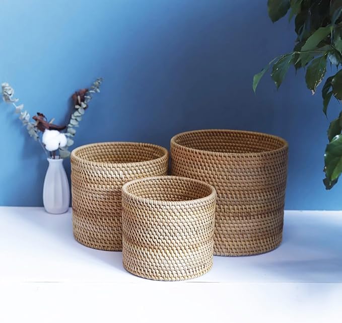 I-LAN Table Wicker Mini Trash CansBoho Rattan Desktop Storage BinRattan Cutlery Container HolderHome Decor Flower Pot Cover for Indoor Planter6.7x6.7x6