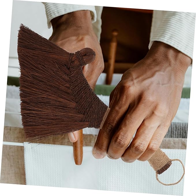 Alipis Small Desktop Broom Soft Bristles Traditional Straw Material for Efficient Dust Cleaning Handheld Whisk Broom for Home and Office Use