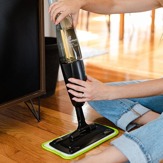 GoodHands - The GoodMop Starter Kit - Trigger Spray Mop with 2 Microfiber Pads and 2 Lemon Drops Scented Floor Cleaner Tablets (Includes 2 Floor Cleaner Refills)