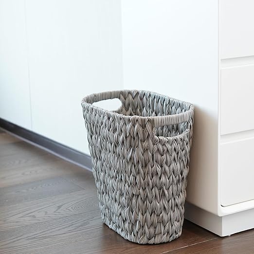 PINXIURY Wicker Trash CanWatse Basket Woven Bathroom Trash Can with Handles Waste Paper Basket Trash Cans for BedroomDecorative Boho Trash Can 19 Liters/5 Gallons