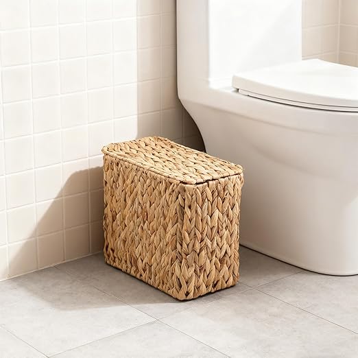 Wicker Trash Can with Lid and Liner Bathroom Trash Can with Lid Natural Water Hyacinth Wicker Waste Basket Boho Rattan Garbage Wastebasket for Bedroom Living Room Office Kitchen