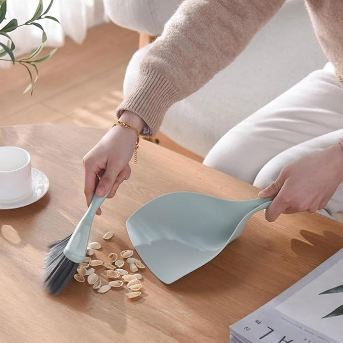Whisk Broom Hand Held Bench Brush Small SizeConvenient for Storage Hand Broom Drafting Reusable